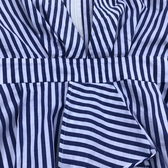 SOLD. Anthropologie Avec Les Filles Ruffle Sleeve Peplum Top - Picture 7 of 11